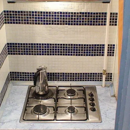 French Embassy Studio, Amzei Historic Center * Βουκουρέστι