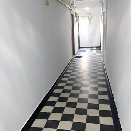 French Embassy Studio, Amzei Historic Center * ブカレスト