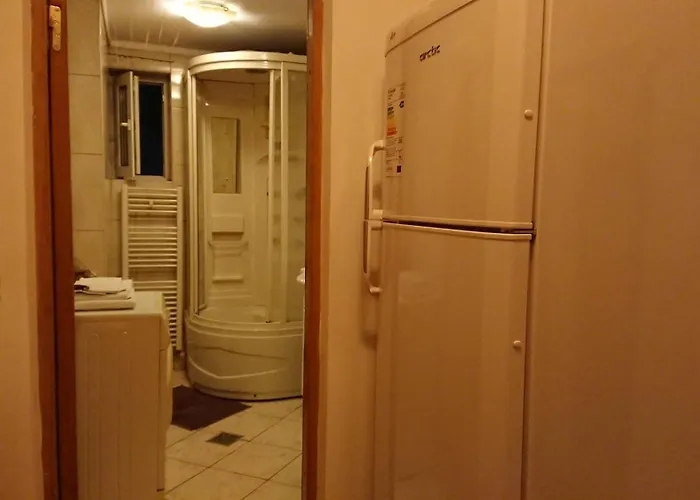 French Embassy Studio, Amzei Historic Center Bukarest