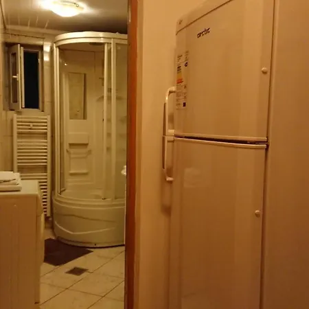 French Embassy Studio, Amzei Historic Center Bukarest